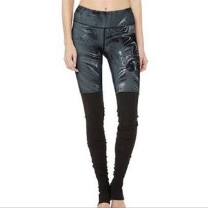 ALO YOGA LEGGINGS